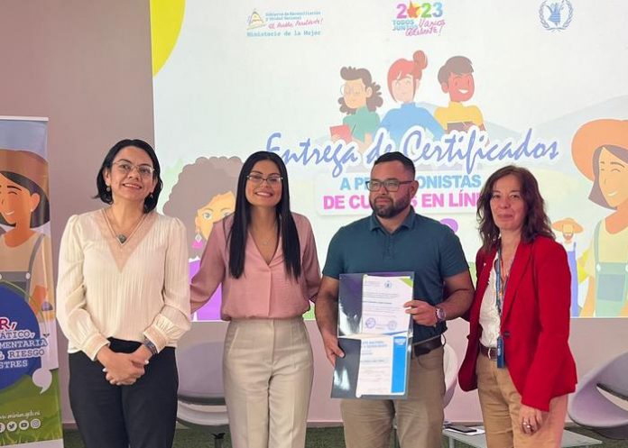 Ministerio de la Mujer, 17 años del modelo de equidad y complementariedad