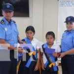 Entregan paquetes escolares a hijos de policías en el Triángulo Minero Entregan paquetes escolares a hijos de policías en el Triángulo Minero