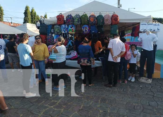2 Foto: Exitosa Feria escolar en el Parque Nacional de Ferias / TN8