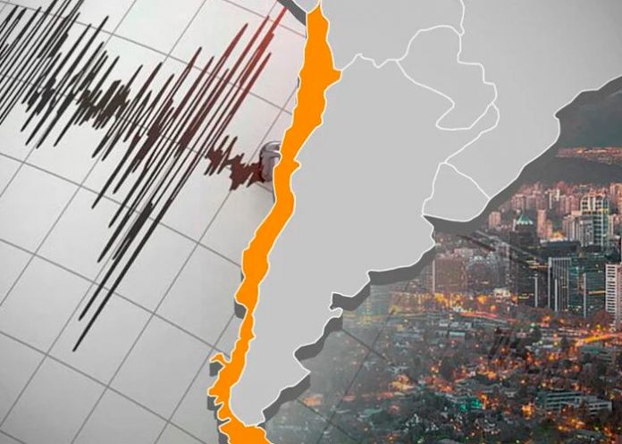 2 Foto: Pánico en El Salvador por sismos /cortesía