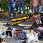 Foto: Pareja en moto ve de cerca la muerte tras sufrir un accidente en Masaya /Tn8