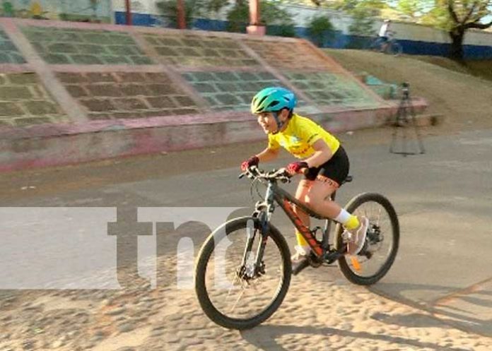 3 Inauguración del año deportivo de ciclismo en Villa Progreso, Managua