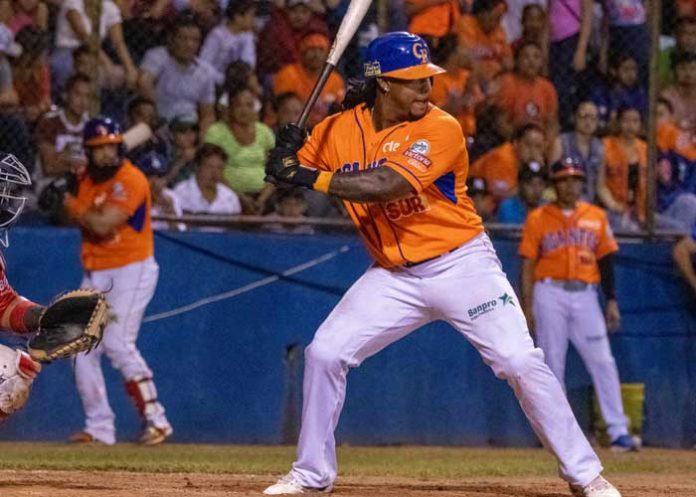 gigantes, peguero, rivas, tren,