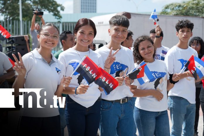 Estudiantes de Managua celebran la gratuidad de la educación