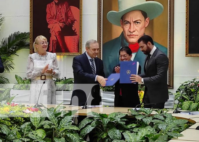 Foto: Firma de acuerdos entre Nicaragua y Crimea / TN8