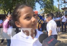 ¡Una ternura! Dayana, contenta de volver a clases y de salir en Crónica TN8 Foto: Regreso a clases con cobertura de Crónica TN8