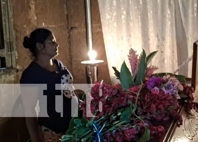 Foto: Vela de anciana tras accidente en Diriamba, Carazo / TN8