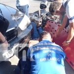 Foto: Motociclista aventajó y chocó en el barrio El Edén, Managua / TN8