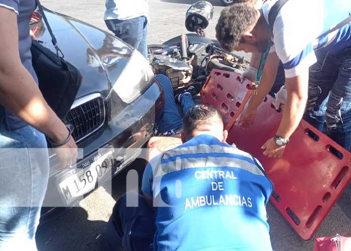 Foto: Motociclista aventajó y chocó en el barrio El Edén, Managua / TN8