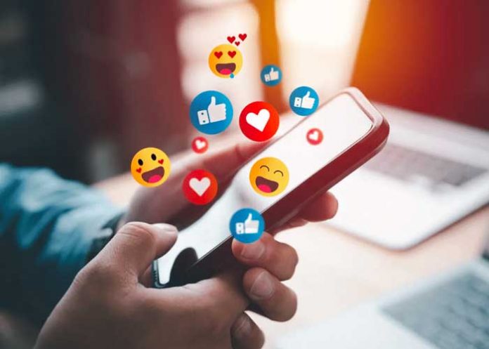 Florida busca prohibir acceso a redes a menores de 16