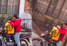 ¿Ambreado? Repartidor es grabado probando la comida antes de entregarla Captan a repartidor probando la comida antes de entregarla