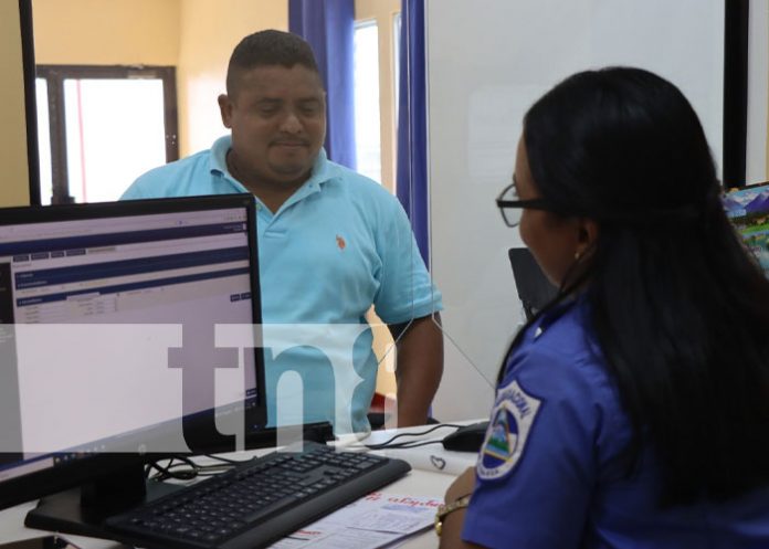 leon-tra-2 Foto: Trámites migratorios en SERTRAMI de León / TN8