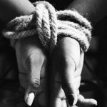 Justicia por mano propia en México: Le dieron tremenda paliza por «ladroncito « En México ladrón es linchado por vecinos en la madrugada
