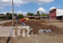 A paso seguro avanza el parque para la alegría de la niñez de Nandaime Foto: Reparto Javier Guerra, en Nandaime, construye bonito parque / TN8