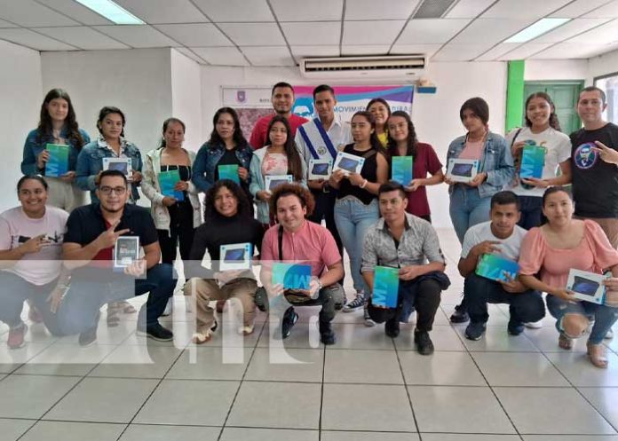 Foto: Estímulos a estudiantes de Matagalpa / TN8