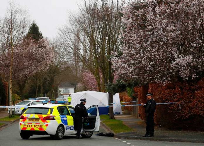 Mueren tras ser apuñalados en Reino Unido