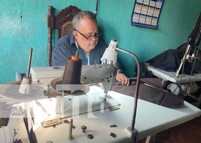 Foto: Comercio escolar activo en Chinandega / TN8
