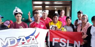 Foto: Jóvenes de Tasba Pri reciben útiles deportivos / TN8