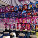 Foto: Útiles escolares en el Mercado Oriental / TN8