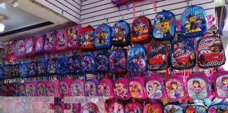 Foto: Útiles escolares en el Mercado Oriental / TN8