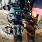 Choque entre camioneta y motocicletas en Bocana de Paiwas Foto: Choque entre camioneta y motocicletas en Bocana de Paiwas/TN8