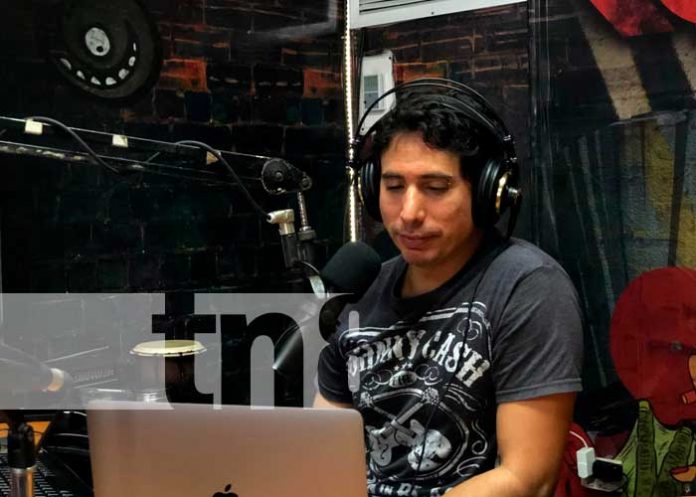 Día Mundial de la Radio: Un siglo informando, entreteniendo y educando