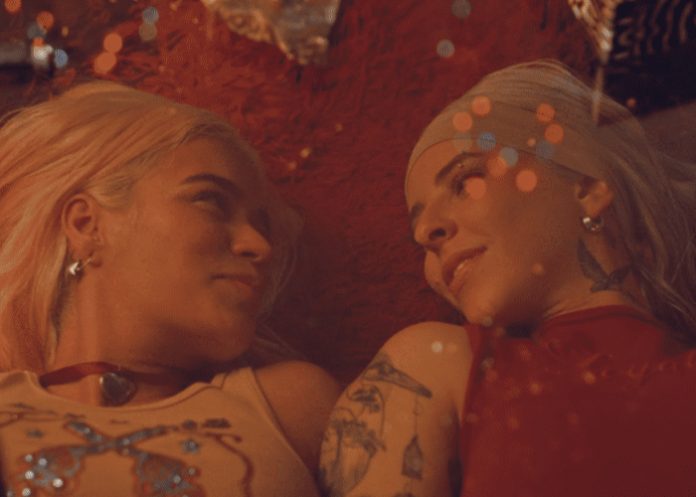 Foto: Karol G y Young Miko arrasan en redes /cortesía