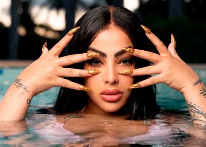 1 Yailin prohíbe que vean a su hija