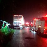Violento choque entre tráiler y bus en Costa Rica