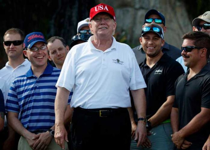 1 ¿Será la edad? Donald Trump culpa a la IA por verse