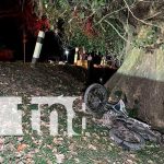 Conductor ebrio provoca accidente en Jalapa: Motociclista pierde control e impacta con un árbol Conductor ebrio provoca accidente en Jalapa: Motociclista pierde control y impacta un árbol