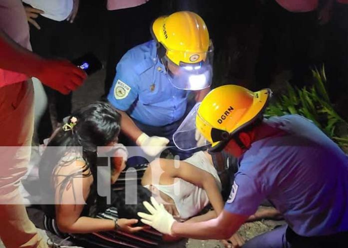 Foto: Motociclista en supuesto estado de ebriedad se estrella frente a un colegio / TN8