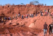Desborde de tierra en mina de Guinea Europa deja cuatro muertos Foto: Tragedia en Guinea /cortesía