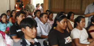 Jóvenes de Riscos de Oro se profesionalizan gracias a la URACCAN