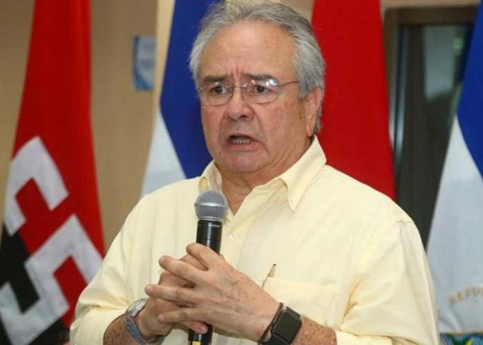 Entrevista al Doctor Gustavo Porras Presidente de la Asamblea Nacional en Canal 4