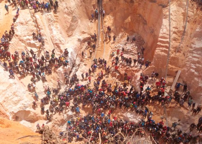 Foto: Derrumbe en mina de Venezuela /cortesía