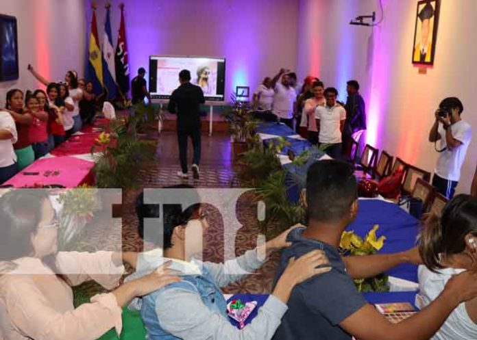 1 Ministerio de la Juventud impulsa emprendimiento en León