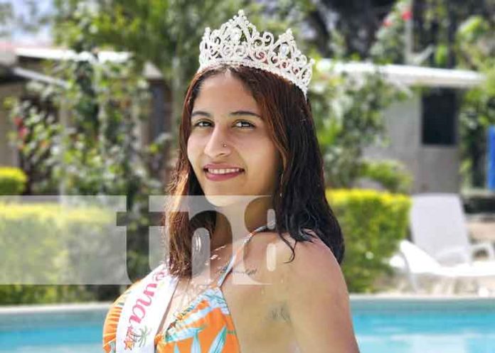 Juleydi Zeledón se corona como la Reina de Verano 2024 en Jalapa