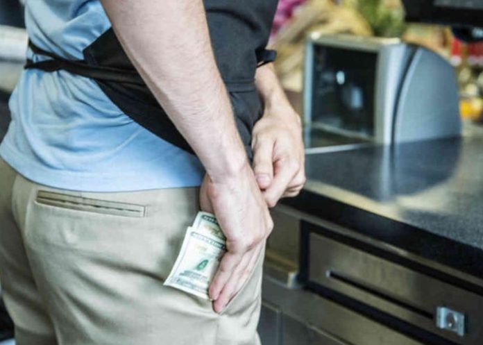 2 Foto: Captan a una pareja robando en negocio del barrio Tamanes de Juigalpa / TN8