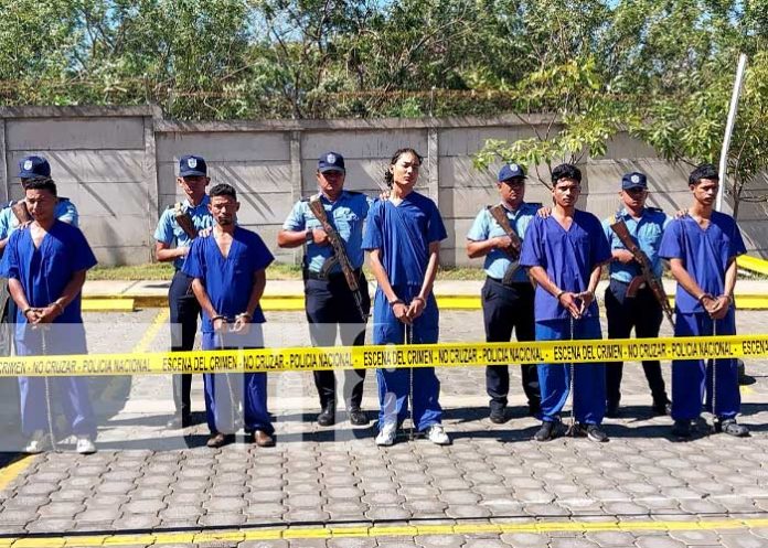 Foto: Policía captura a los asaltantes /TN8