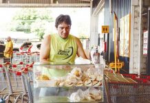Comerciante encuentra bolso con millones de pesos y los regresa Comerciante encuentra bolso con millones de pesos y los regresa