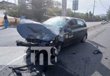 Foto: Taxista ebrio protagonizó aparatoso accidente en empalme de la cuesta El Plomo/TN8