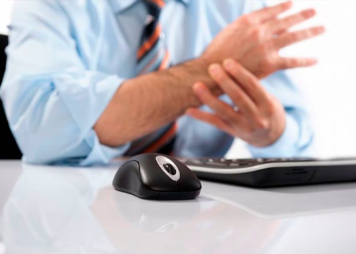 2 Foto: ¿Te duele la mano al trabajar? podrías tener STC /cortesía