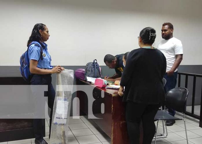 3 Ex-guardias de seguridad enfrentan juicio por violento incidente en local