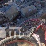 Ciclista resulta con fractura en el pie tras colisión con vehículo en Chinandega