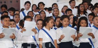 Foto: Niños y niñas rinden homenaje al Poeta Rubén Darío con un maravilloso concierto Dariano / TN8