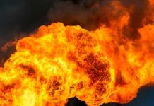 Fuerte explosión en la India deja ocho victimas mortales Foto: Incendio en India /cortesía