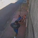 En un abrir y cerrar de ojos ciclista le arrebata el celular en Jinotepe