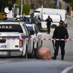 No soportó que lo despidieran y mató a tiros a la dueña y dos más en Grecia Mata a tres personas en una naviera en Grecia