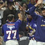 Venezuela y Dominicana avanzan a semifinales en la Serie del Caribe tiburones, guaira, venezuela, dominicana